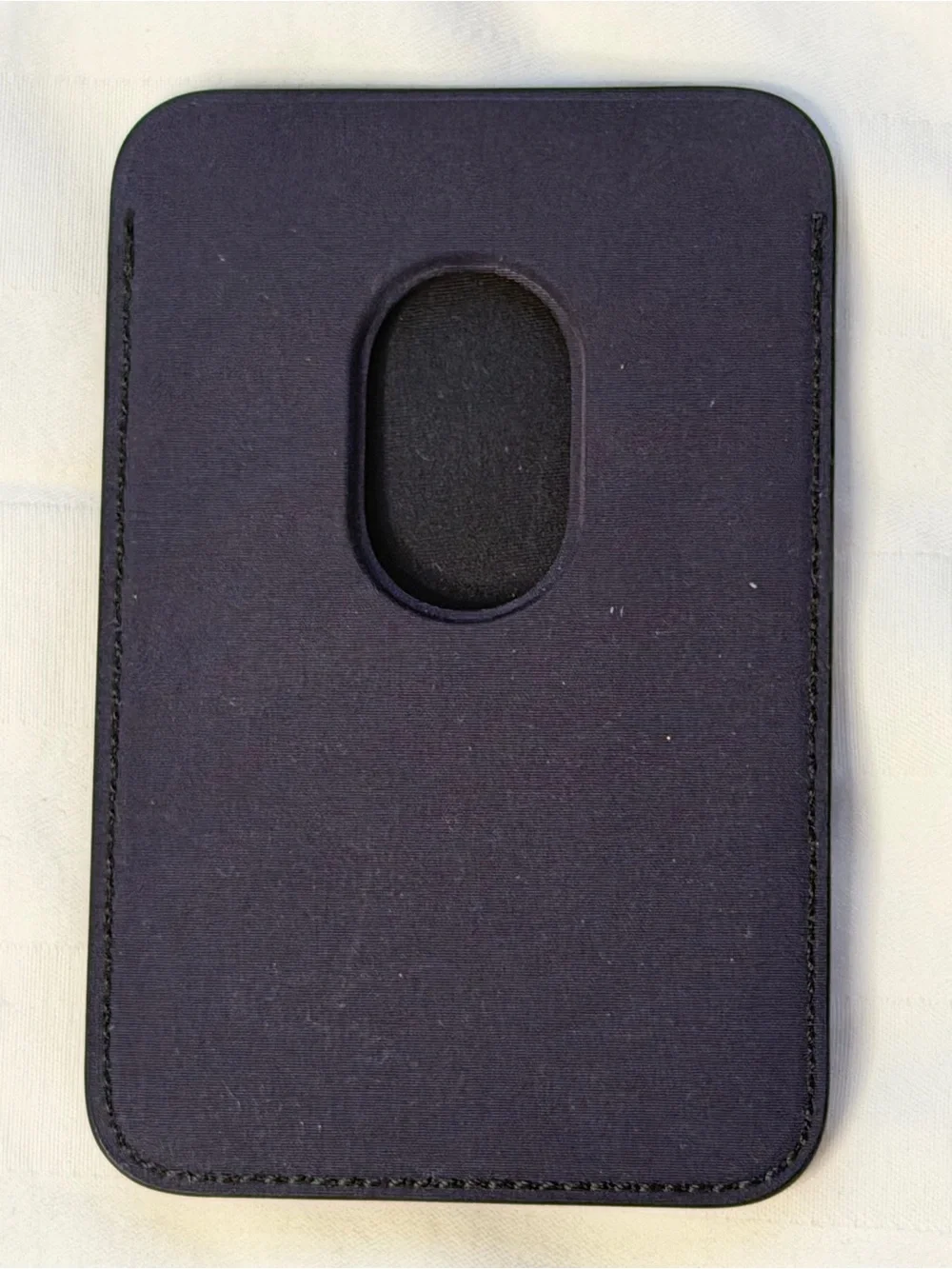 New Apple Magnetic Credit Card Pocket - adheres to phone